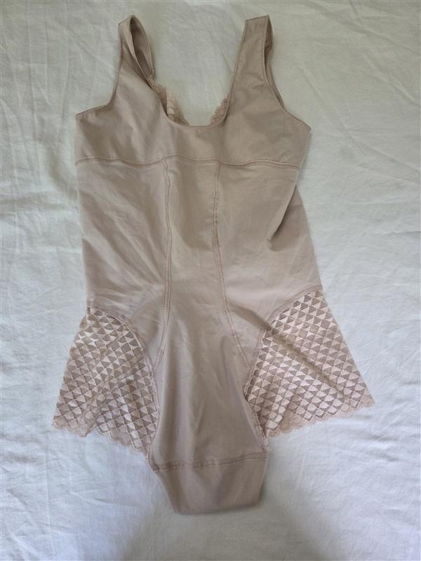 NWOT Simone Pearle XL Subtile Shaper Bodysuit Shapewear 19y500 Beige 135101