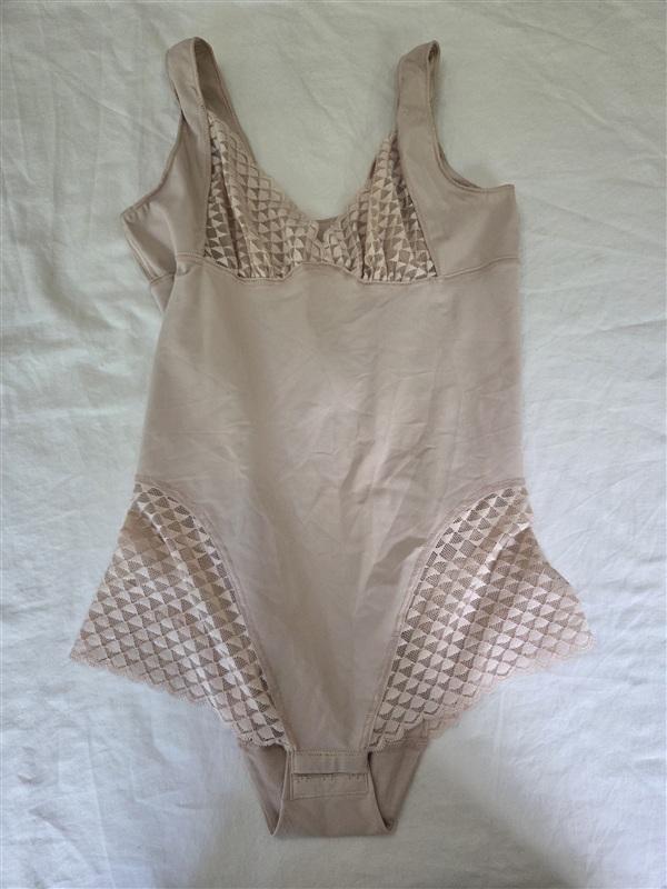 NWOT Simone Pearle XL Subtile Shaper Bodysuit Shapewear 19y500 Beige 135101
