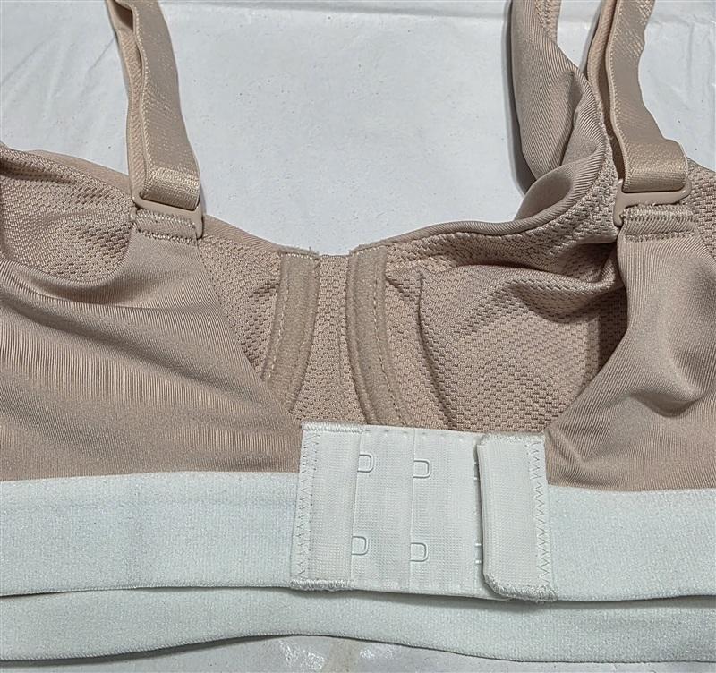 NWOT Natori 34C Recharge Underwire Sports Bra 7543241 Beige 135111