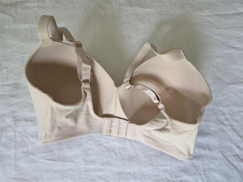 NWOT Wacoal 32DDD How Perfect Soft Cup Bra 852189 Beige Wireless 135130