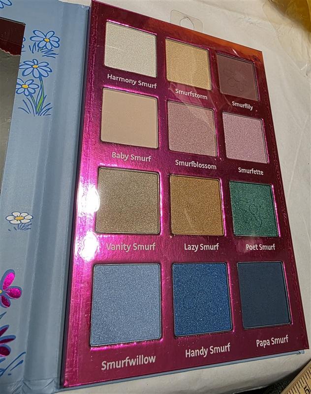 NWT The Smurfs Smurfette Eyeshadow Palette 135147