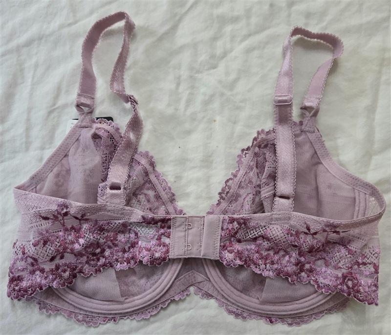 NWT Wacoal 36c Embrace Lace Underwire Bra 65191 Purple 135154