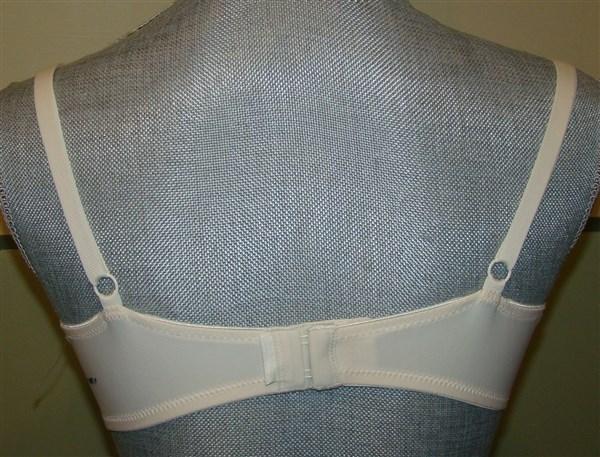 NWOTD Calvin Klein 36C Contour T Shirt Bra Underwire F2710 Ivory 135207