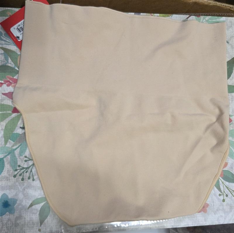NWT Spanx S Everyday Shaping Seamless Panties SS0715 Beige 135211