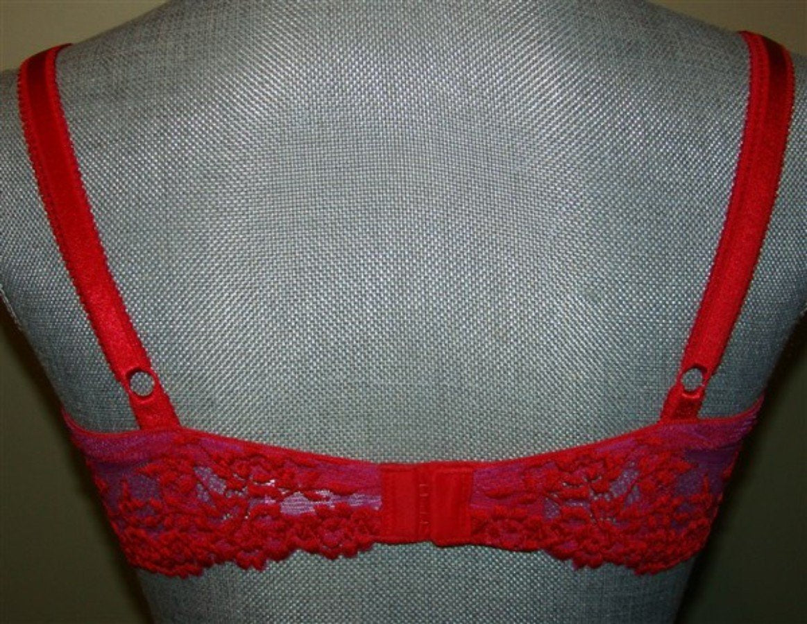 NWOT Wacoal 34DD Embrace Lace Underwire T Shirt Bra 853191 Red 135238