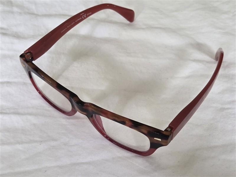 NWT Peepers Cold Brew Red Blue Light 1.75 Reading Glasses 135259