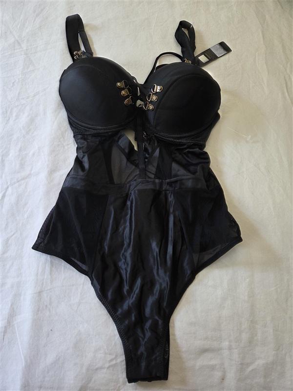 NWT Playboy 32D Lace Up Underwire Lace Satin Teddy Black Bodysuit 135303