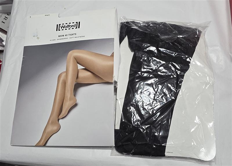NWT Wolford SM Neon 40 Tights Shimmering Pantyhose Black 135304