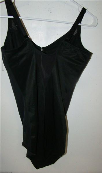 NWOT Miraclesuit 40DD Shapewear Ex Firm Control Body Shaper 2783 Black 135306