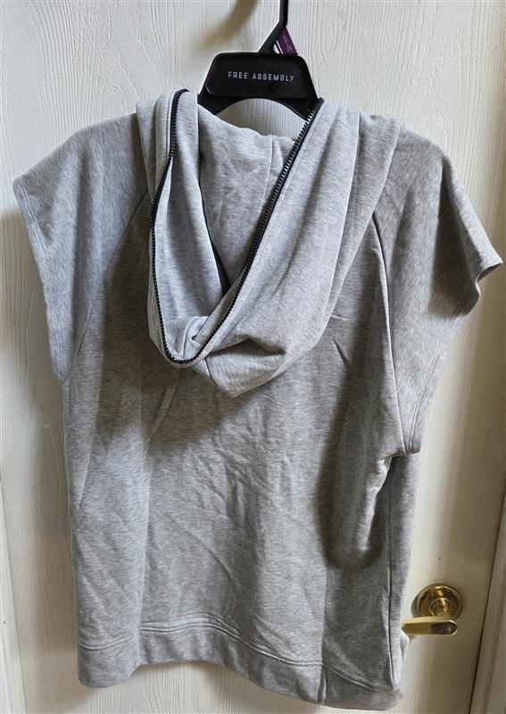 NWT Epidemic M Quarter Zip Hoodie Gray Short Sleeve Face Mask 135345
