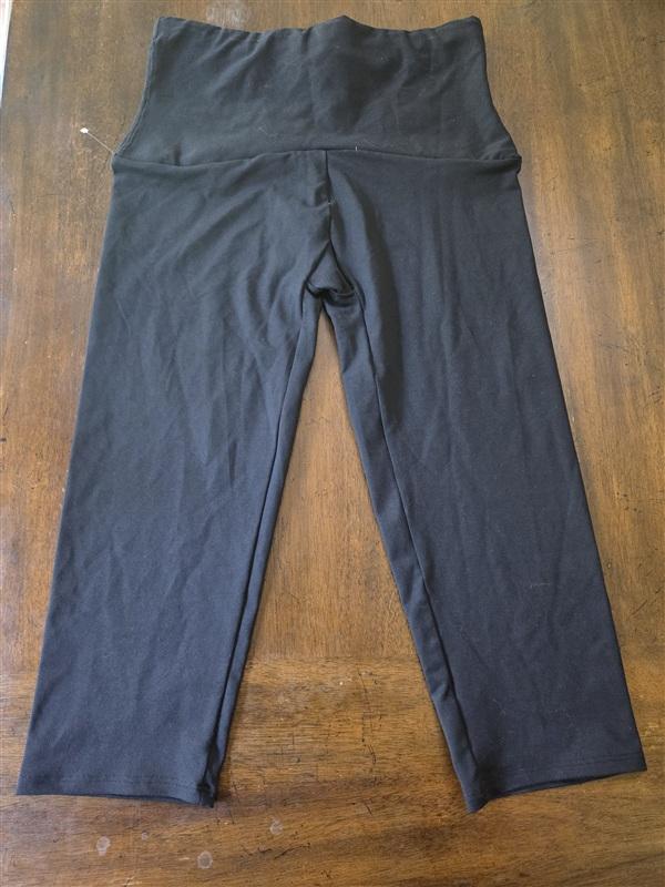 NWOT Leonisa XL Power Up Compression Capri Pants Leggings 135362
