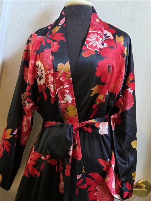 NEW Natori M Empress Printed Satin Robe Floral Poppy Red Black 135368