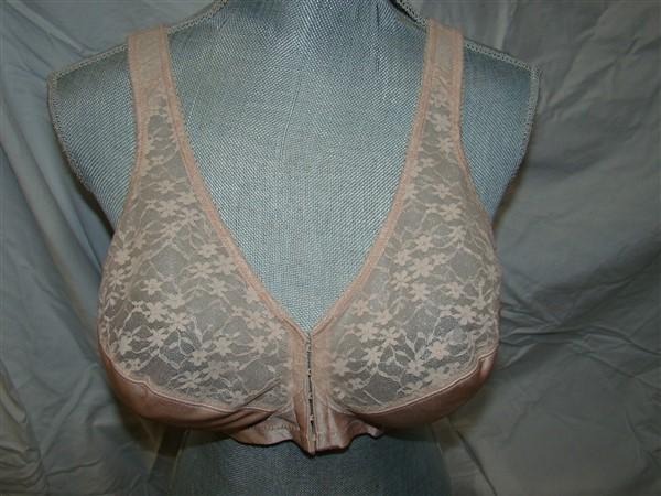 NWOT Exquisite Form 38DD Front Close Posture Bra 5100565 Beige 135392