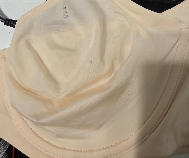 NWTD CUUP 34F The Scoop Ivory Microfiber Underwire Bra 135400