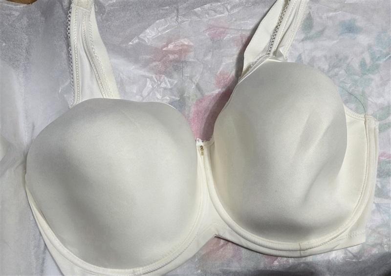 NWOT Wacoal 30DDD Basic Beauty Contour Spacer Bra 853192 IVORY 135405