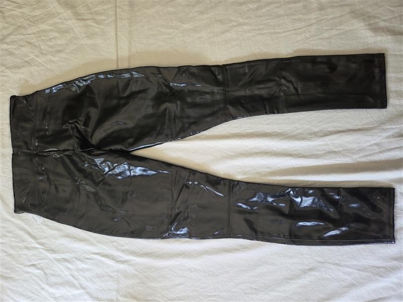 NWT Spanx M Faux Patent Leather Leggings Black Shiny 135414