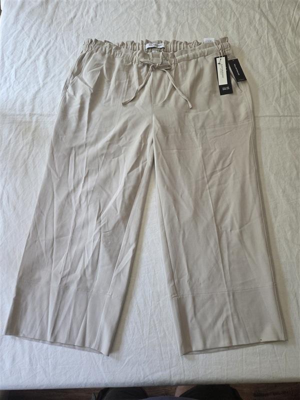 NWT Liverpool 1X Pull On Wide Leg Dusty Tan Tie Front Pants 135415