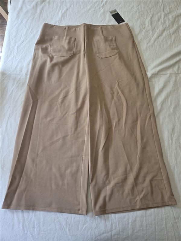 NWT Slim Factor Investments XL Cropped Wide Leg Tan Pull On Pants 135416
