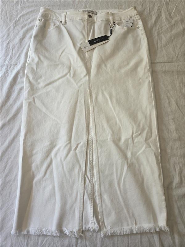 NWT Liverpool 12 Front Slit Maxi Skirt White Denim Jean Skirt 135424
