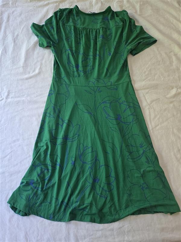 NWOT AVA M Jersey Wrap Floral Green Blue Midi Dress 135457