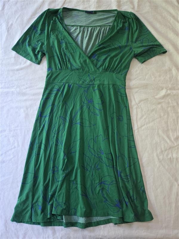 NWOT AVA M Jersey Wrap Floral Green Blue Midi Dress 135457