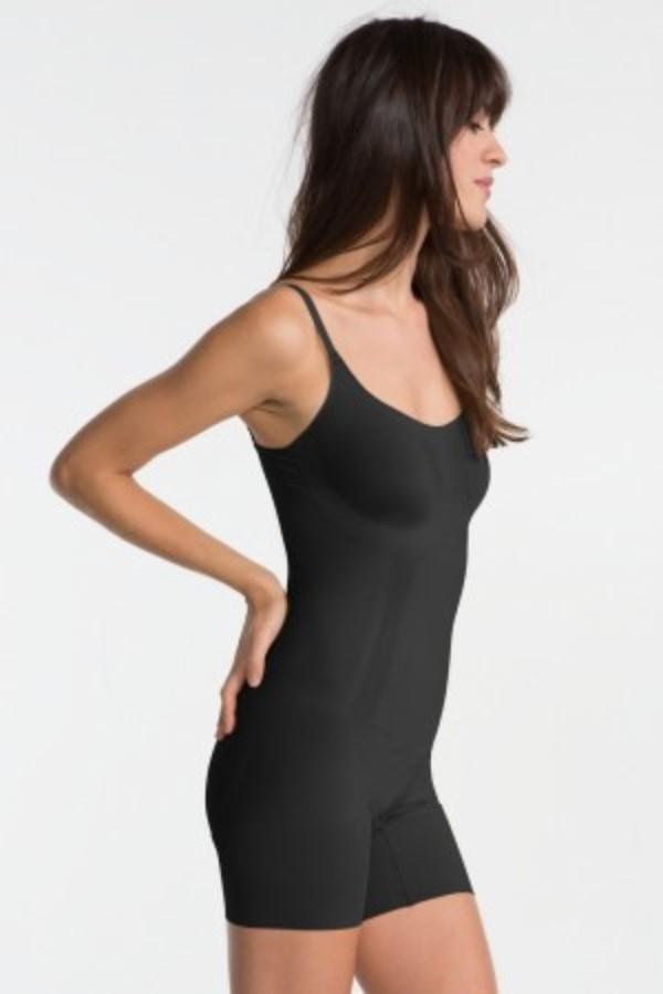NWOT SPANX M OnCore Mid-Thigh Bodysuit 10130r Black 135483