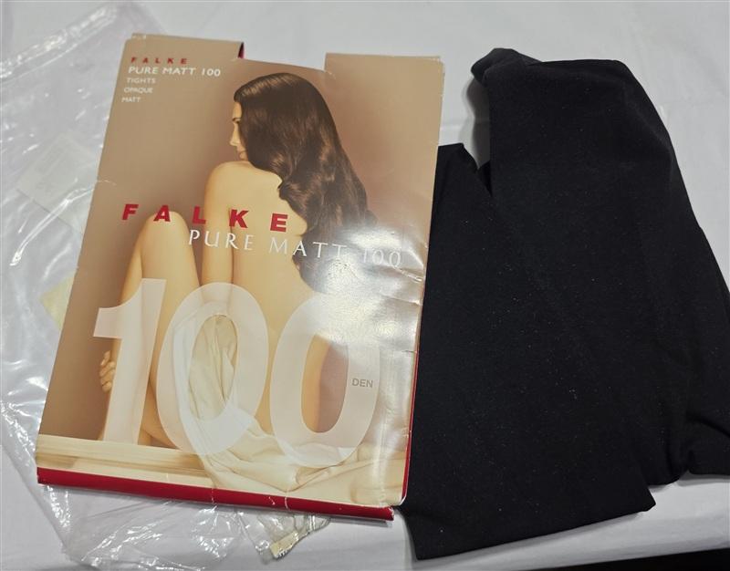 NWTD Falke Large Pure Matt 100 DEN Women Tights Black 135495