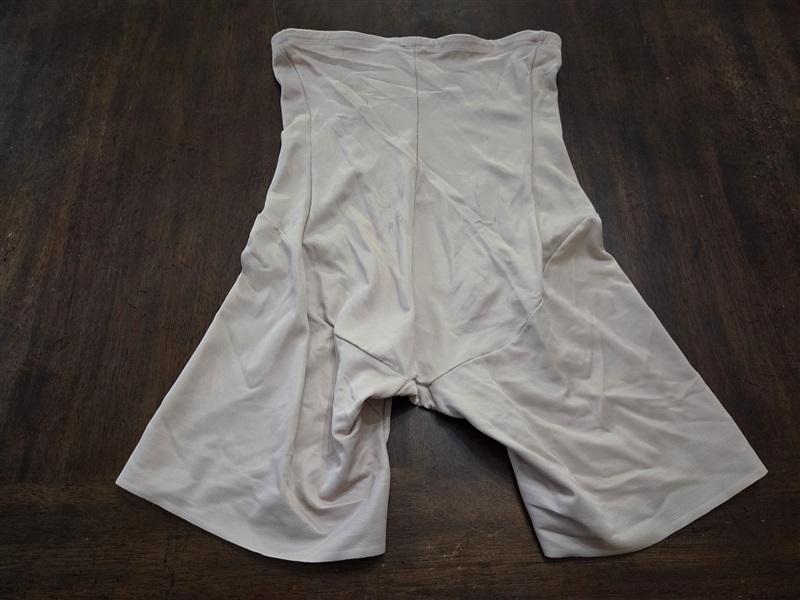 NWOT MiracleSuit XL Hi Waist Brief Shaper Wonder Edge 2709 Beige 135548