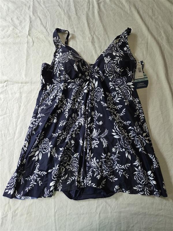 NWT Shape Solver 18W Beach Flyaway 1PC Blue White Floral Swimsuit 135622