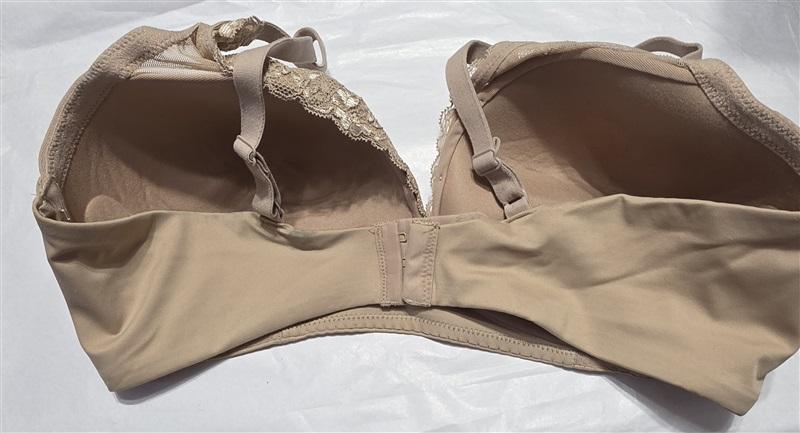NWOT Warners 36D Lace escape Wire-Free Contour With Lift Bra RN3631A 135636
