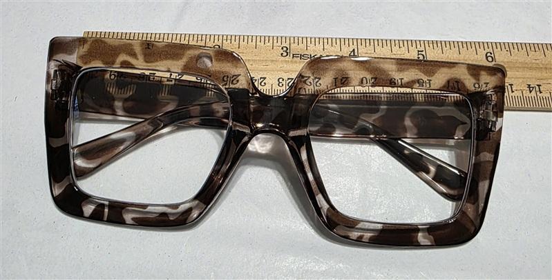 NWT EyeKepper 2.5 Square Cat Eye Animal Sheer Readers Reading Glasses 135639