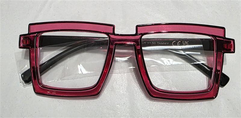 NWT EyeKepper 1.5 Red Square Cartoon Outline Readers Reading Glasses 135647