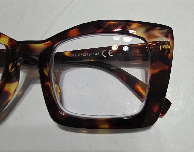 NWT EyeKepper 2.5 Square Cat Eye Tortoiseshell Readers Reading Glasses 135662
