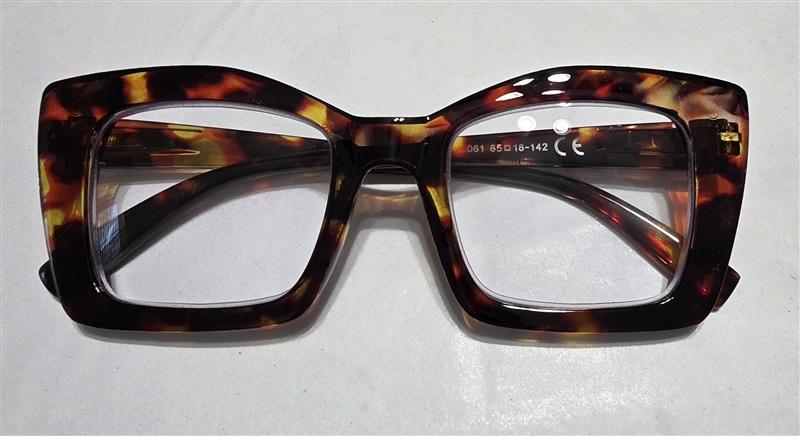 NWT EyeKepper 1.5 Square Cat Eye Tortoiseshell Readers Reading Glasses 135663