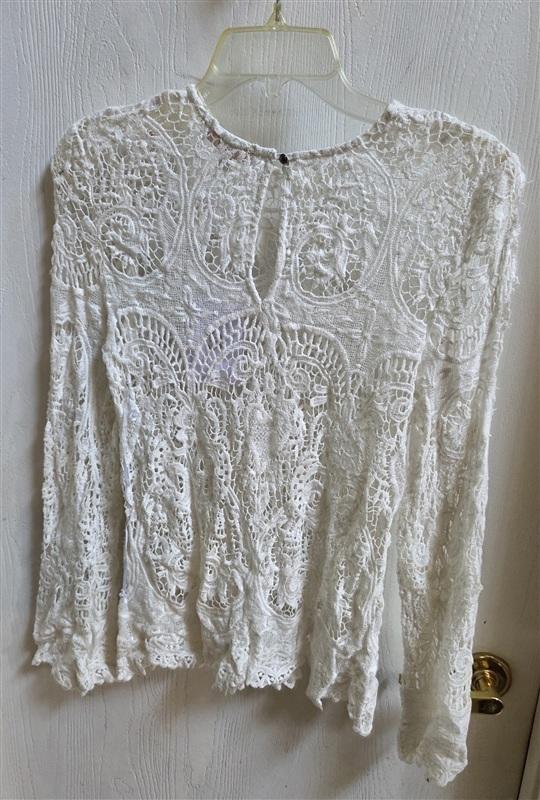 NWTD WAYF SMALL Lenox White Lace Long Sleeve Top 135674