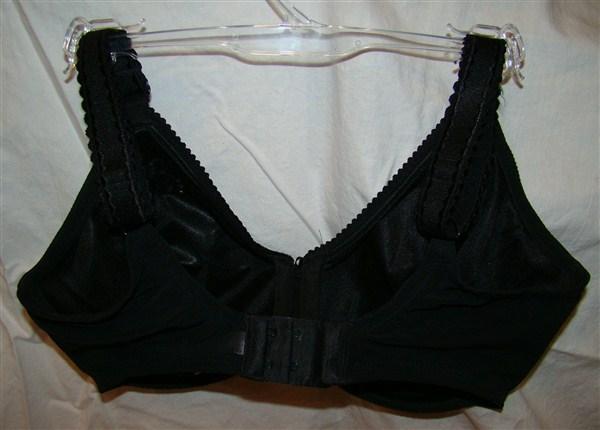 NWT Wacoal Bodysuede 32DDD Ultra Full Figure Seamless 85185 Black Bra 135676