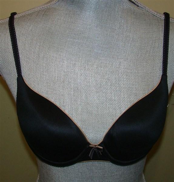 NWT Maidenform 32B Comfort Devotion Bra Black 9402 135682