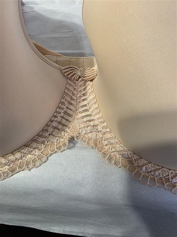 NWT Wacoal La Femme 38DDD T-Shirt Beige 853117 Underwire Bra 135702