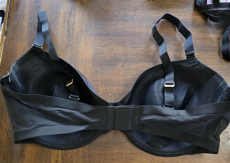 NWOT CUUP 30C The Demi Modern T Shirt Black Bra 135706
