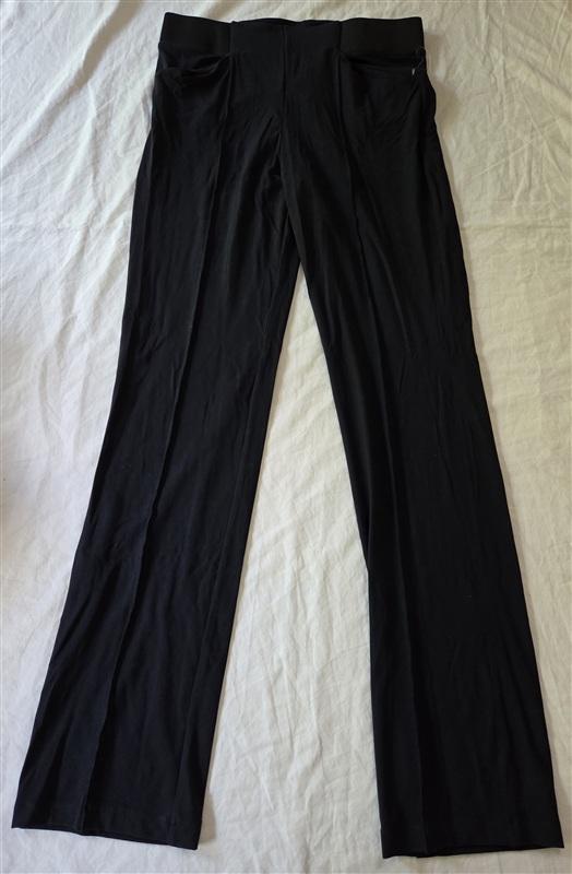 NWT Spanx M Raw Hem Cropped Flare Jeans Black 135728