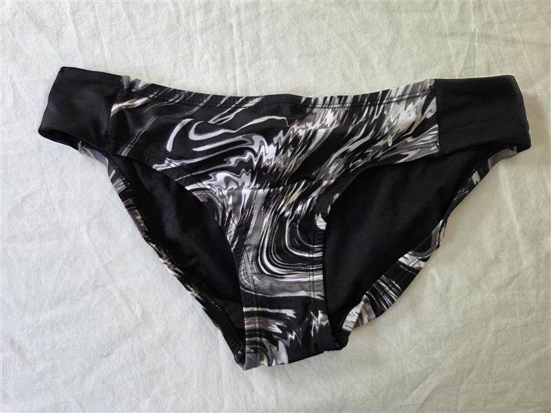 NWOT Nike S Women's Black Gray Swirl Bikini Bottom 135766