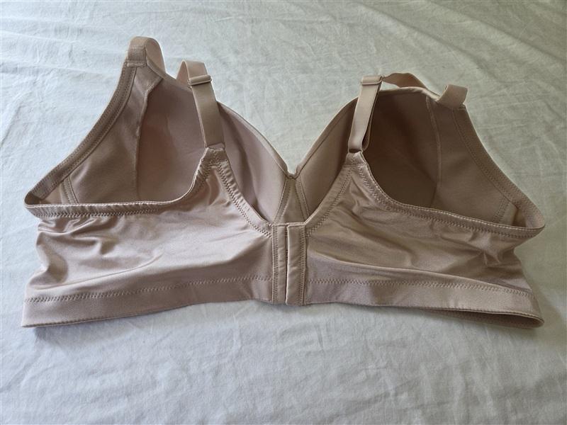NWOT Breezies 44C Invisible Comfort Wirefree T-Shirt Bra Beige 135777