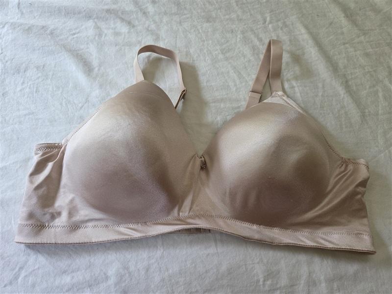 NWOT Breezies 44C Invisible Comfort Wirefree T-Shirt Bra Beige 135777