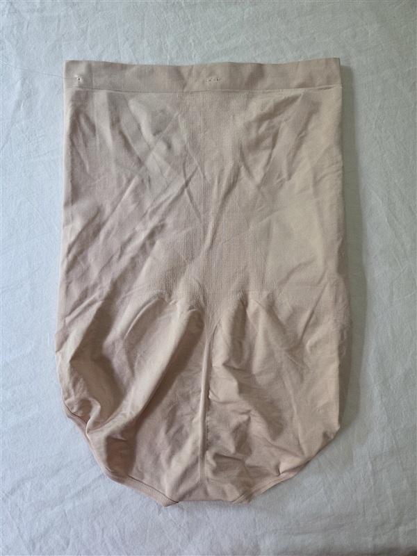 NWOT SPANX M Oncore High-Waist Brief SS1815 Beige 135780