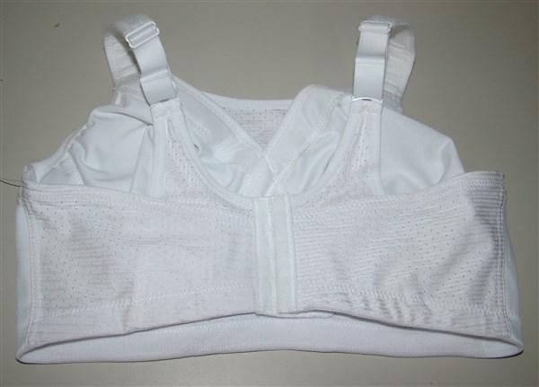 NWOT Glamorise 32B Double Layer Custom Control Sports Bra 1166 White 135800