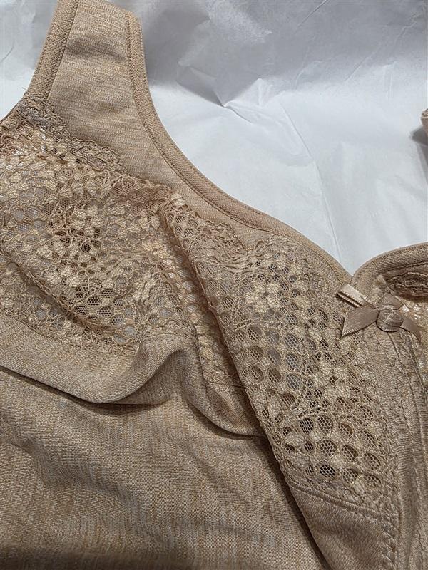 NWOT Glamorise 50B Magic Lift Moisture Control Bra 1064 Beige 135807