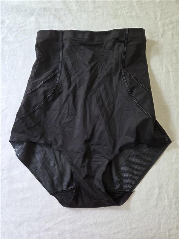 NWOT MiracleSuit S Hi Waist Brief Shaper Wonder Edge 2355 Beige 135826