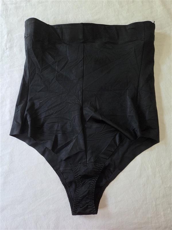 NWOT Spanx L Suit Your Fancy Control High-Waist Thong 10196R Black 135827