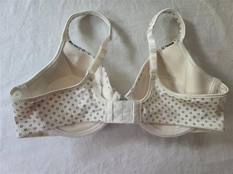 NWOT Bali 36B One Smooth U Side Support Bra 3547 White Black 135898