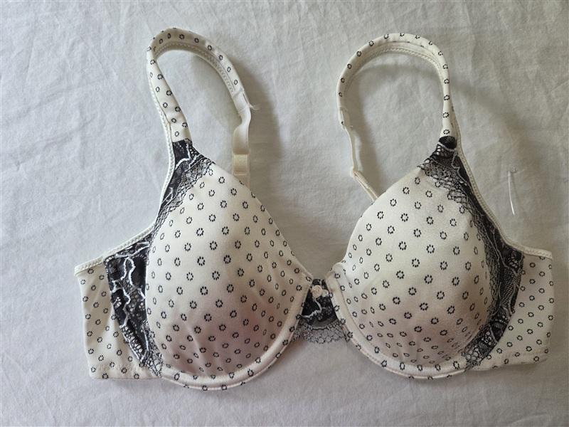 NWOT Bali 36B One Smooth U Side Support Bra 3547 White Black 135898